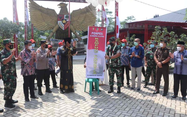 Dandim Tulungagung Launching Kampung Pancasila di Ponpes Al Badru Alaina