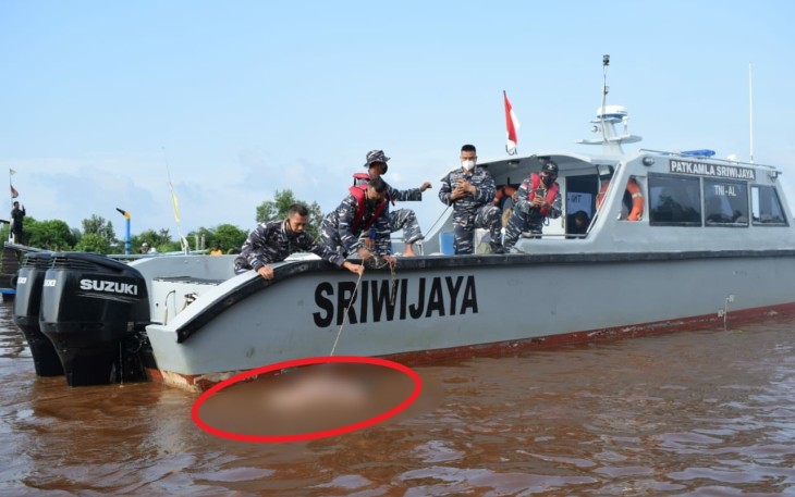Tim SAR TNI AL Berhasil Temukan Korban Insiden Kecelakaan
