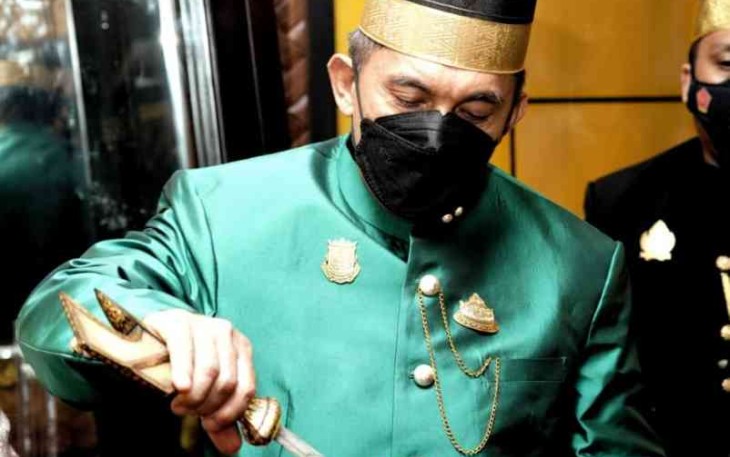 Pangdam Hasanuddin Disematkan Gelar Bangsawan Bugis, Cucu Raja Bone ke-32 Andi Mappanyukki