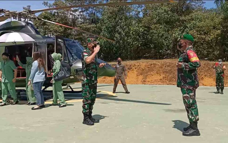Pangkogasgabpam Wiltas darat Dam XII/TPR Kunjungi Satgas Yonif 144/JY di Pos Kotis Perbatasan