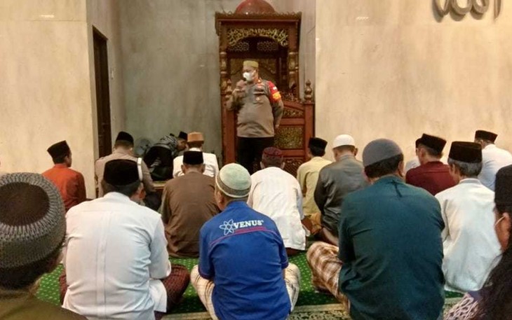 Safari Subuh Kapolsek, Sambangi Masjid Halimatul Huda Kalideres
