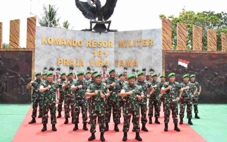 Prajurit Korem 181/PVT Tanamkan Rasa Bangga Terhadap Profesi