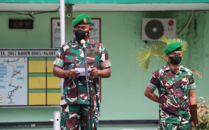 Dandim Ngawi Beri Ucapan Selamat Kepada Anggotanya Naik Pangkat