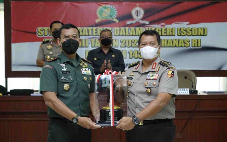 Danrem 143/HO Terima Siswa Studi Strategis Dalam Negeri PPRA LXIII Lemhannas RI Tahun 2022 
