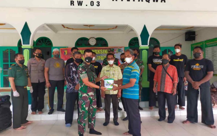 Gerakan Karya Bhakti Seribu Masjid, Kodim 0801/Pacitan Lakukan Pengecetan Masjid