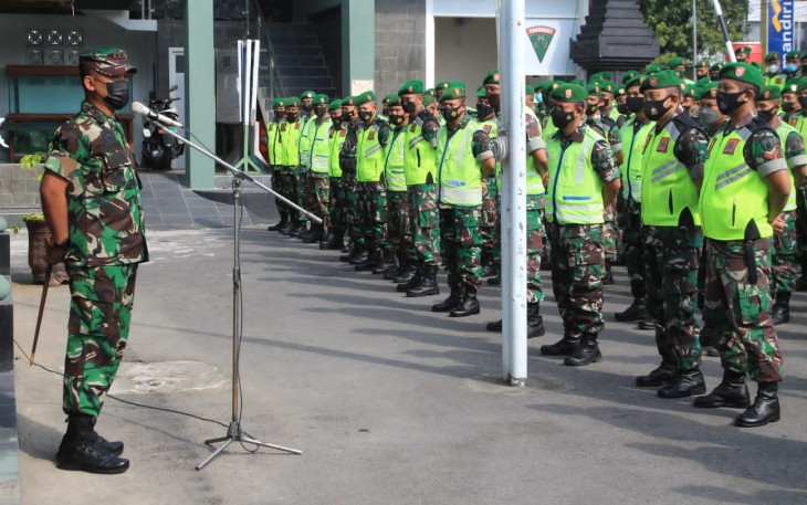Cek Kesiapsiagaan Personel dan Materiil, Kodim 0808/Blitar Gelar Pasukan