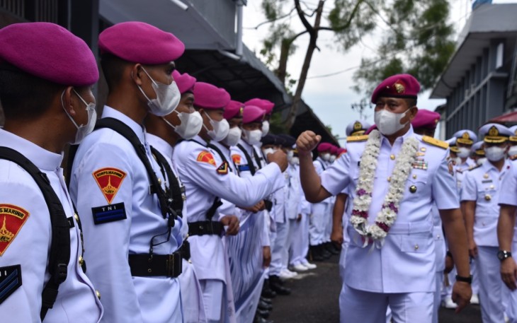 Upacara Sertijab Danlantamal VIII Manado