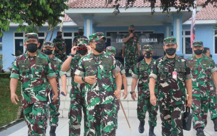 Pangkoopsud I Meninjau AWR Salatri Lanud Atang Sanjaya Bogor dan Satrad 216 Cibalimbing Sukabumi