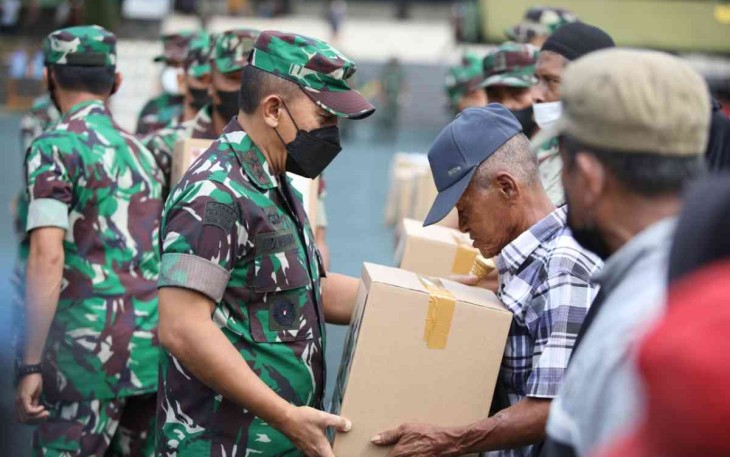 Ribuan Bingkisan Ramadhan Kepada Kaum Dhuafa
