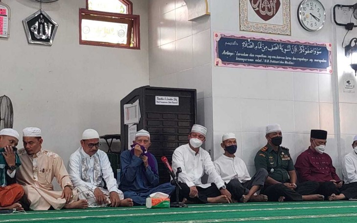 Danramil menghadiri safari ramadhan di masjid Syuhada. Kamis (21/4/22)