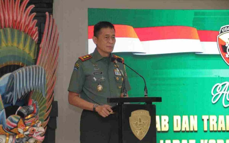 Kembangkan karier prajuritnya melalui Sertijab, Pangdam Udayana sampaikan di Makodam. Kamis (21/4/22)