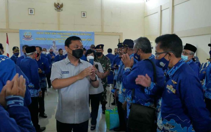 Ketum PPAL Laksamana TNI (Purn) Siwi  Sukma Adji kunjungi purnawirawan dan warakawuri TNI AL