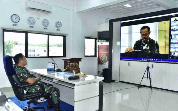 Seminar pengembangan sistem kapal selam secara virtual. Selasa (25/4/2022)