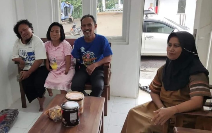 Kebahagiaan warga korban erupsi gunung Semeru menerima hunian baru jelang lebaran. Minggu (01/05/2022)