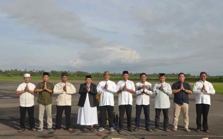 Usai salat id foto bersama jajaran lanud Supadio. Senin (02/05/2022)