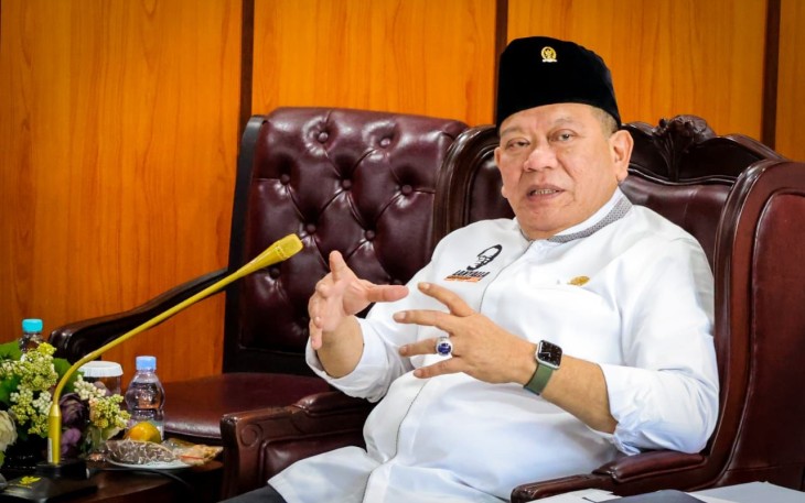 Ketua DPD RI saat memberikan keterangan pers di Jakarta. Rabu (04/05/2022)