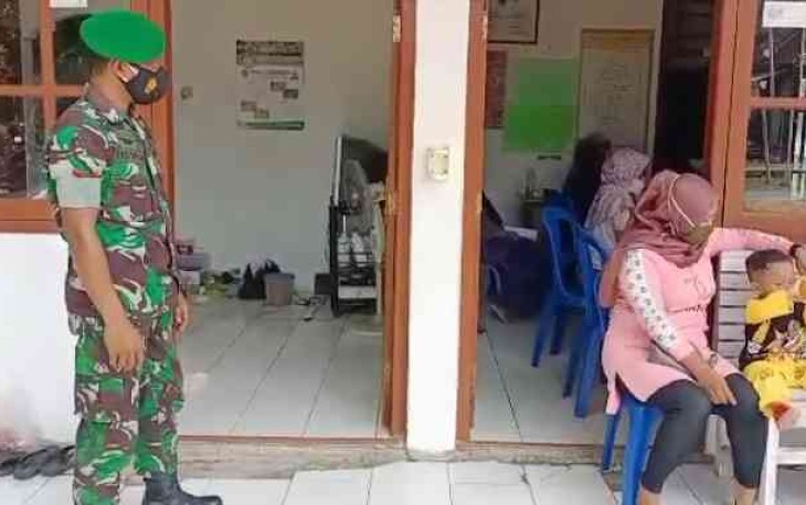 Pantau kegiatan posyandu di wilayah desa Jatimulyo. Jum'at (13/05/2022)