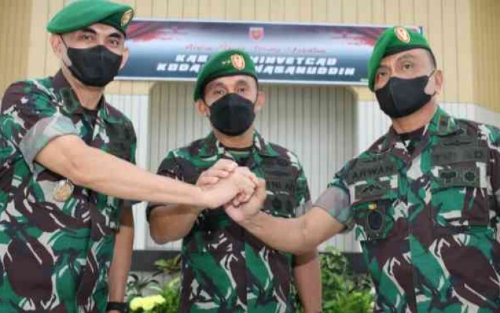 Pangdam (tengah) foto bersama usai sertijab. Jum'at (13/05/2022)
