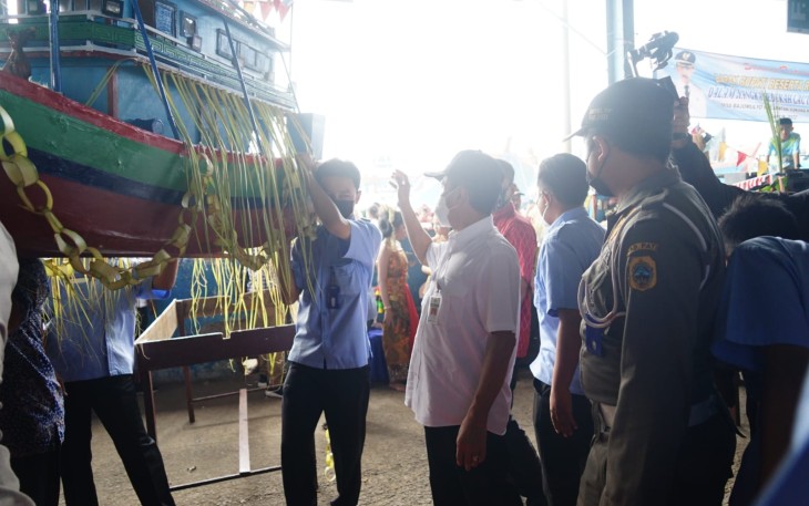 Bupati Haryanto menghadiri acara tradisi sedekah laut di Juwana