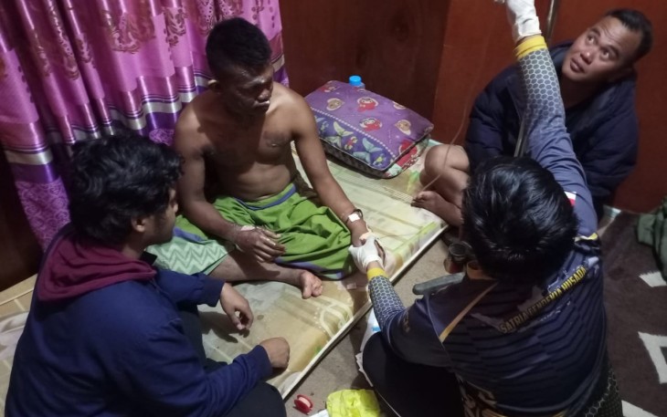 Cek kesehatan personel yang tidak bertugas. Minggu (15/05/2022)