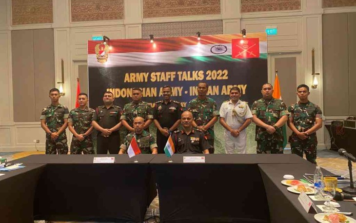 Foto bersama delegasi India Army dan TNI AD di hotel Hilton Bali. Rabu (18/05/2022)