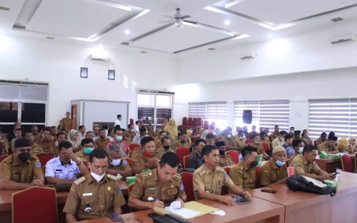 Sosialisasi pengelolaan keuangan desa BumDes yang akuntabel tahun 2022, di ruang data dan karya Kantor Bupati Labuhanbatu, Senin (23/05/2022).