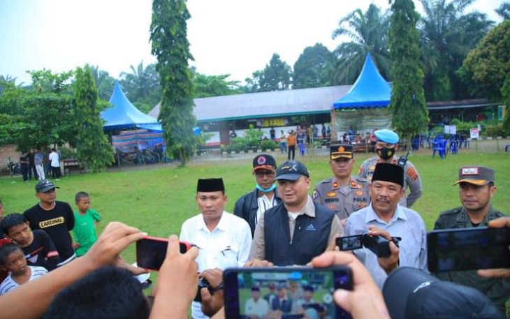 Bupati Labura usai Tinjau Pelaksanaan Pilkades Serentak