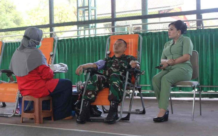 Baksos donor darah prajurit Yonif 611/Awang Long