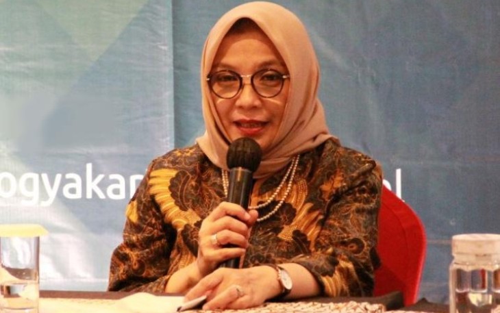 Siti Azizah saat memberikan bimtek pelatihan tenaga pendamping di Yogyakarta 
