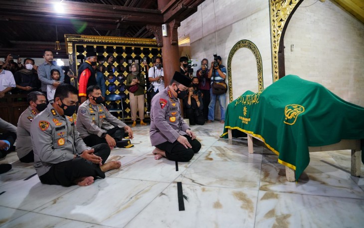 Kapolri Jenderal Listyo Sigit Prabowo, saat melayat, Jumat (27/5/2022)