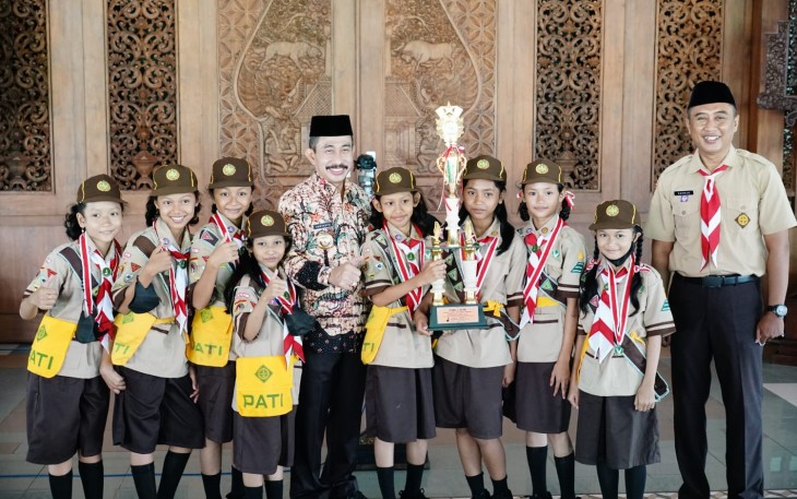 Bupati melepas kontingen pesta siaga  pramuka Kwarcab Pati 
