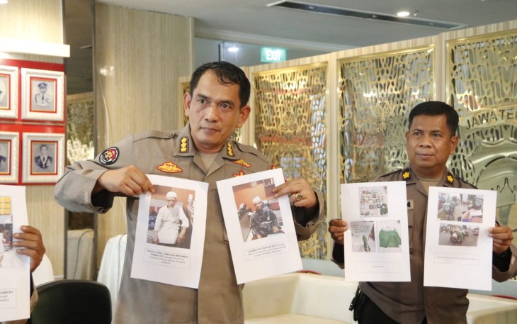 Kombes Iqbal saat memberikan keterangan pers tersangka pimpinan Khilafatul Muslimin 