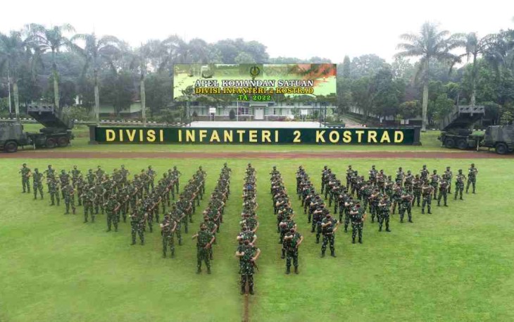 Pangdivif pimpin apel dansat tersebar Divif 2 Kostrad TA. 2022