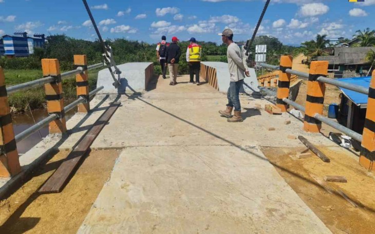 Penanganan Kerusakan Jembatan Gantung Durian Sebatang Kalimantan Barat 