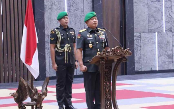 Kasad saat melantik empat pejabat TNI AD di Mabesad