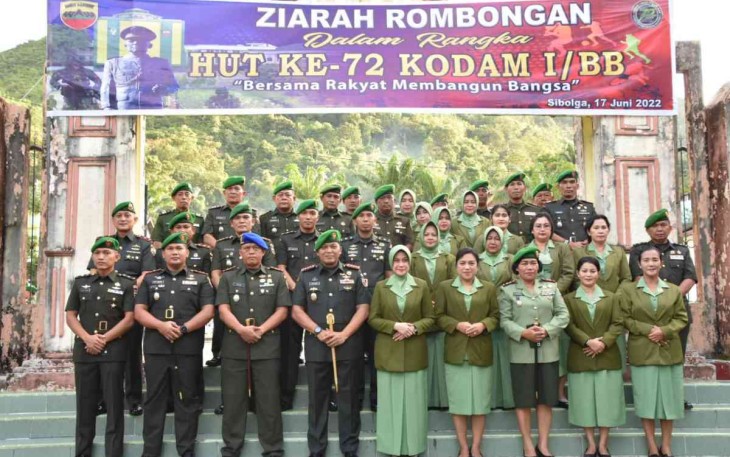 Ziarah rombongan Korem 023/KS di TMP Sibolga