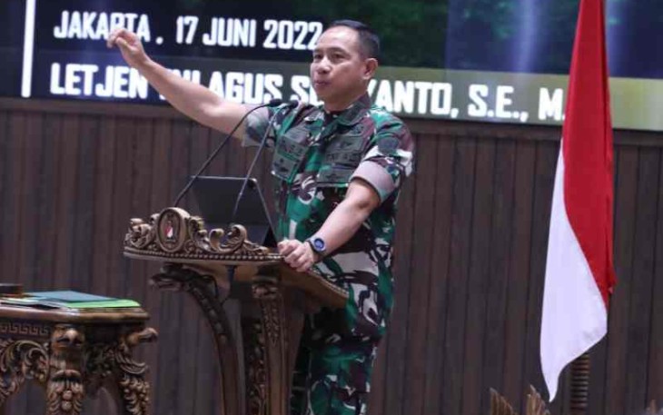 Wakasat saat memberikan arahan untuk calon dansat di Mabesad