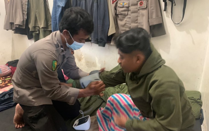 Pengecekan rutin kesehatan personil preventif 