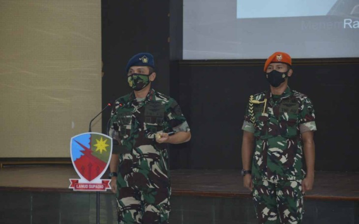 Danlanud saat memimpin sertijab Kadisops Lanud Supadio