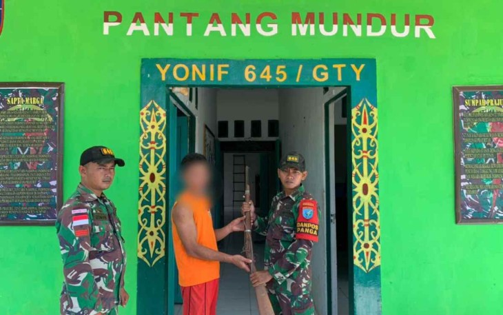 Warga perbatasan serahkan senjata api rakitan 