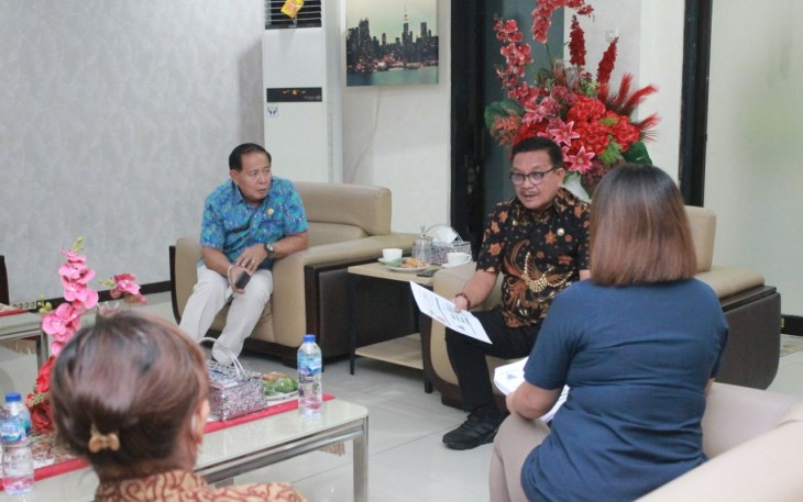 Walikota Bitung Maurits Mantiri saat menerima kunjungan BPJS Kesehatan Kota Bitung