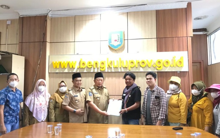 Penyampaian Aspirasi Masyarakat dan Walhi