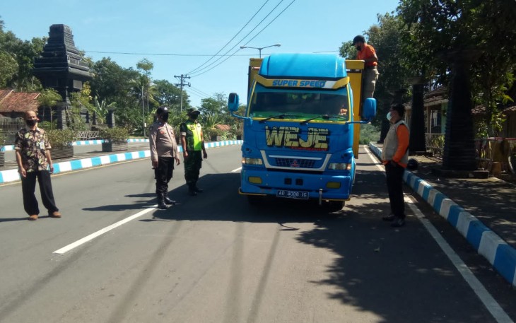 Penyekatan wilayah kabupaten Pacitan cegah penyebaran PMK