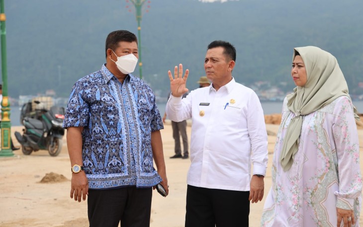 Gubernur Ansar saat Tinjau Persiapan MTQ dan Serahkan Sapi Kurban