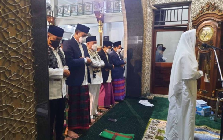 Danrem 091/ASN saat salat Idul Adha di Masjid Raya Darussalam 