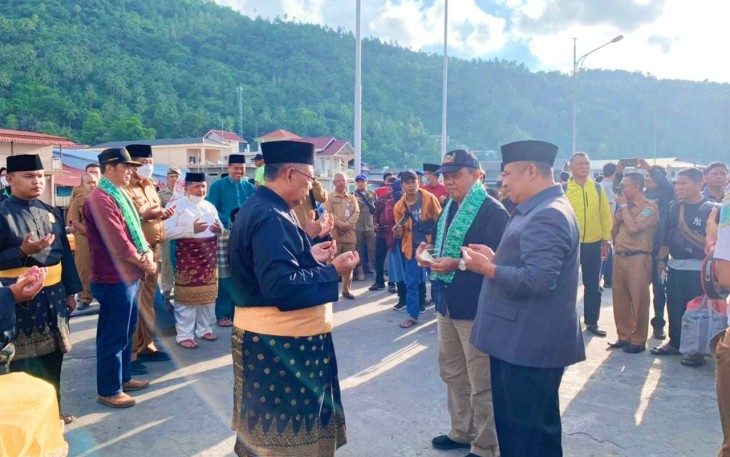 Kafilah Bintan saat disambut Bupati dan Wabup Kepulauan Anambas