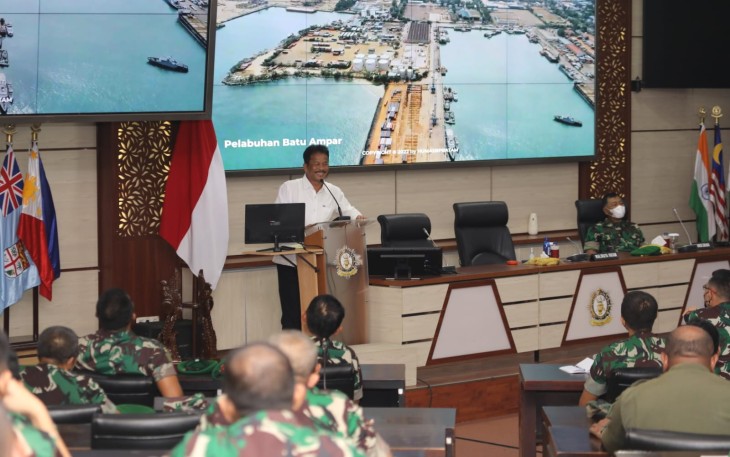 Kepala BP Batam Berikan Pembekalan Perwira Siswa TNI di Bandung