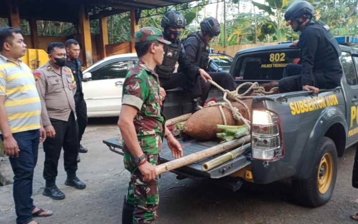 Bantu evakuasi temuan bom di kelurahan Surodakan