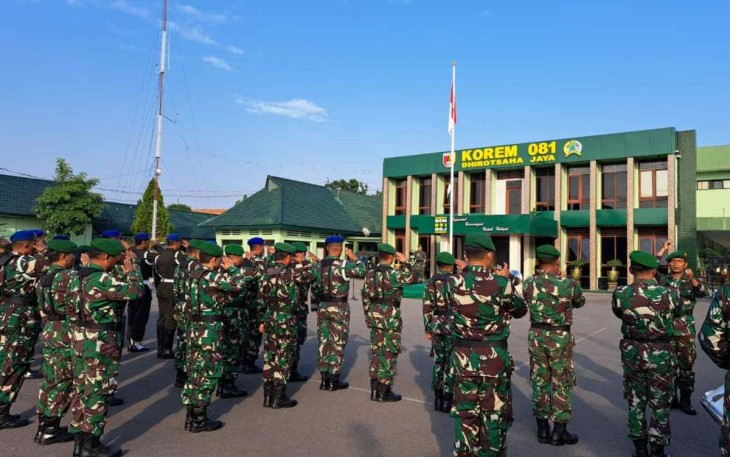 Pelaksanaan upacara bendera 17an di Korem 081/DSJ Madiun