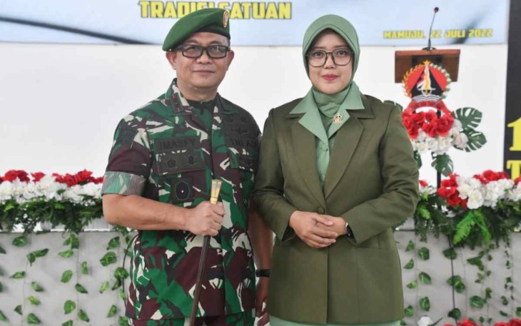 Dandim 1418/Mamuju beserta istri 